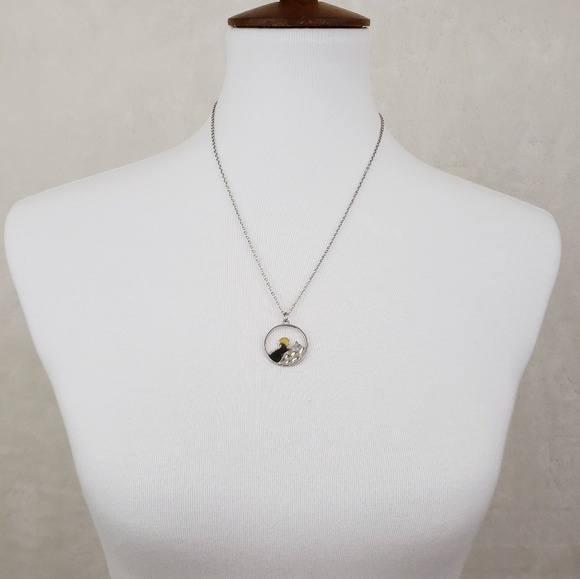 Mountains Scenery Necklace - Picture 2 of 2